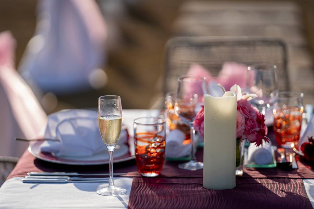 Romantic_Dinner_Setup